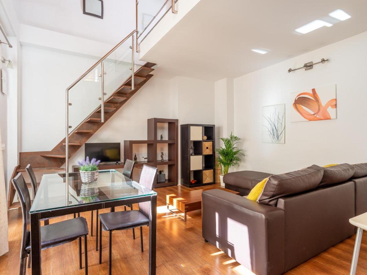 Lu&Cia Duplex City Center Малага Екстериор снимка