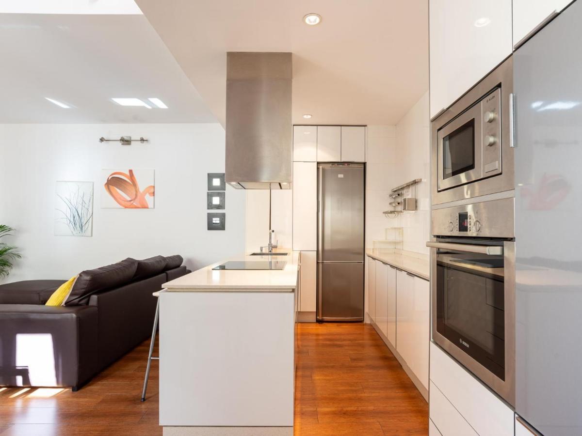 Lu&Cia Duplex City Center Малага Екстериор снимка